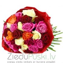Dažādu krāsu rožu pušķis: 35 разноцветные розы. cnt. 79.00 €